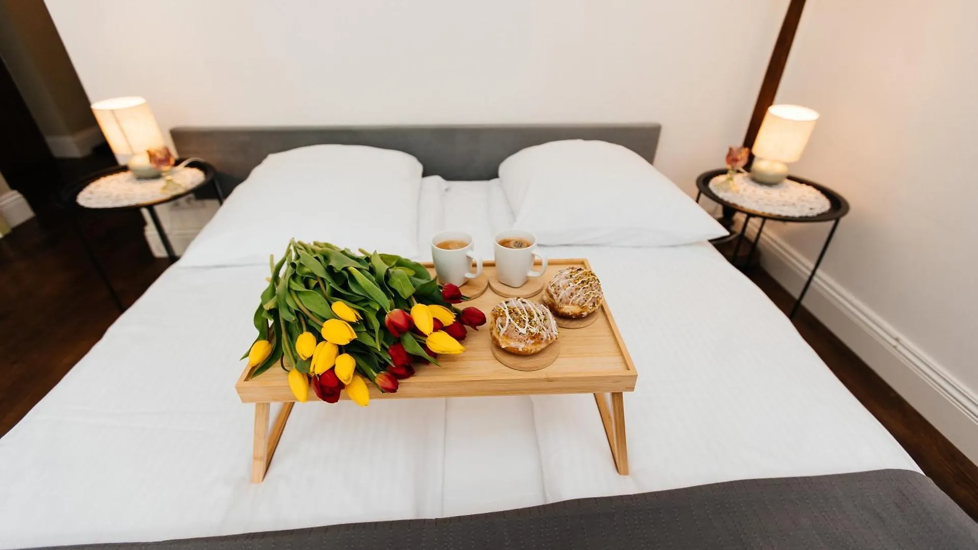 Appartamento Maya'S Flats & Resorts 31 - Apartament Z Dwiema Sypialniami Two Bedrooms Apartament Ogarna Str Old Town Danzica Polonia